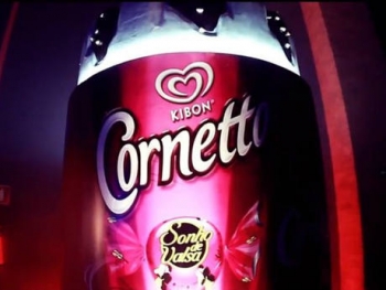 Cornetto e a m&aacute;quina cupido